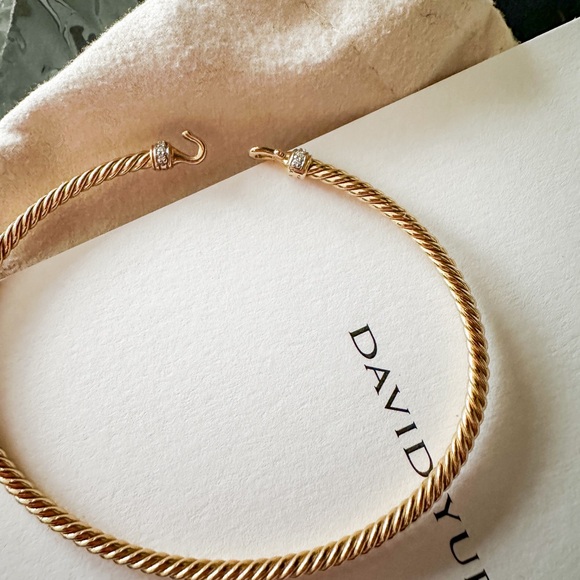 SOLD: David Yurman Gold and Diamonds Buckle Bracelet - Picture 4 of 4